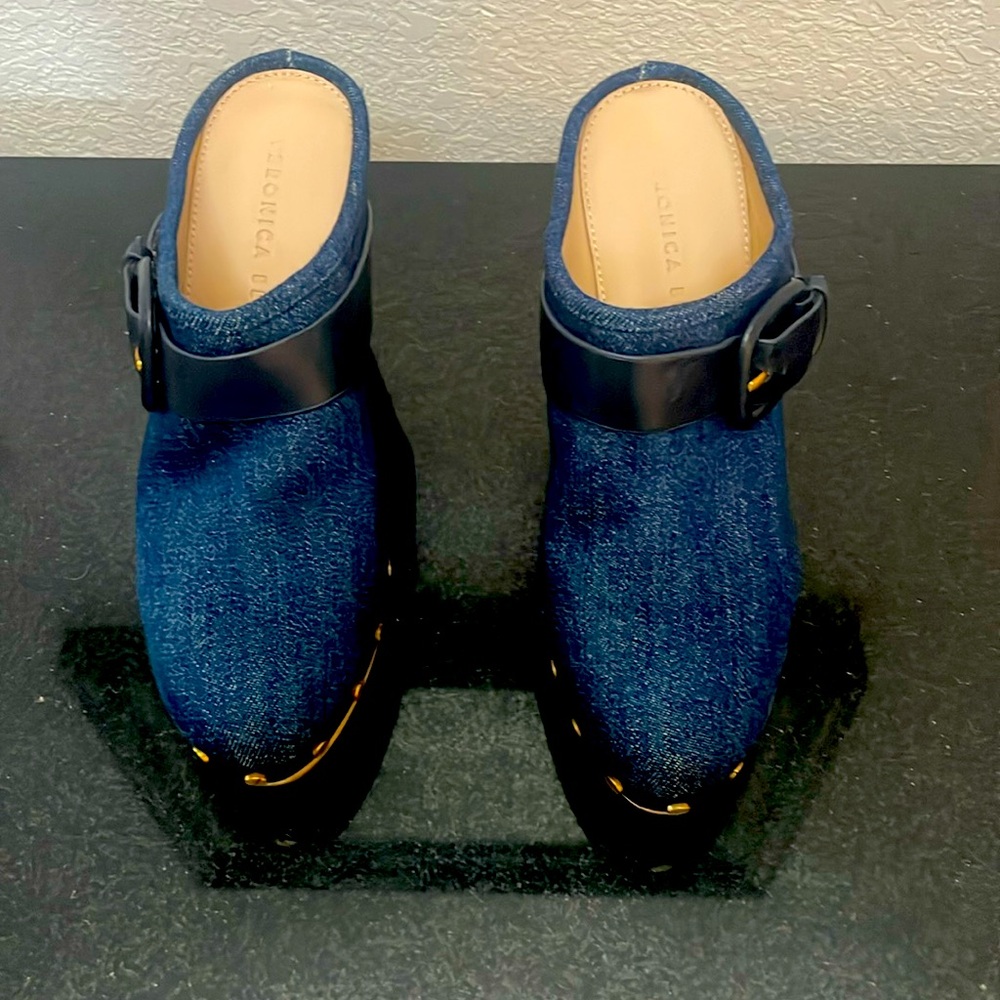 Veronica Beard Dacey denim clogs, size 6